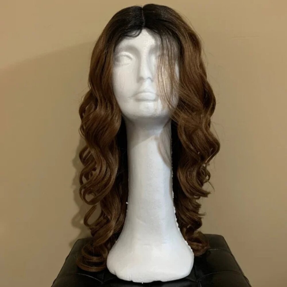 3 Wigs Bundle - Picture 3 of 10